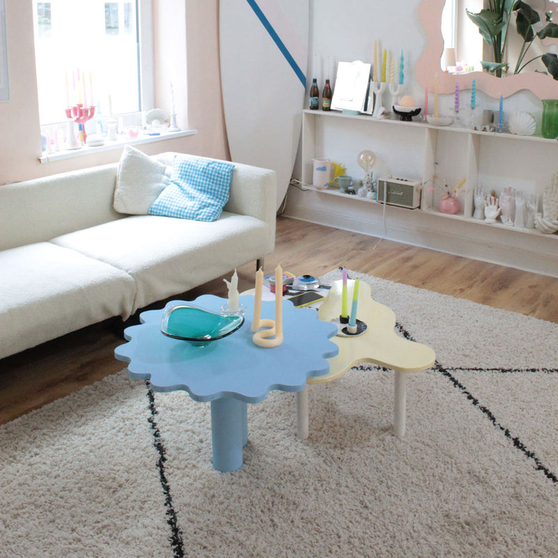 blau-gelber DIY Beistelltisch