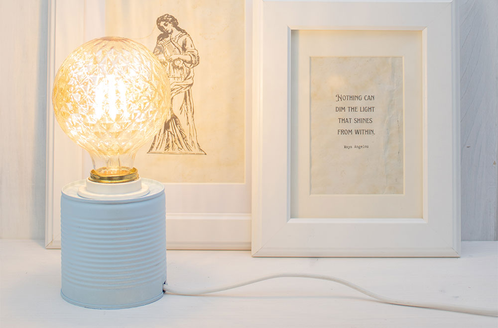 Kreative DIY Lampe aus einer Blechdose