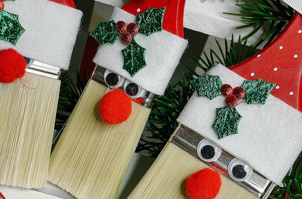 Weihnachts DIY: Ein Pinsel wird zum Weihnachtsmann